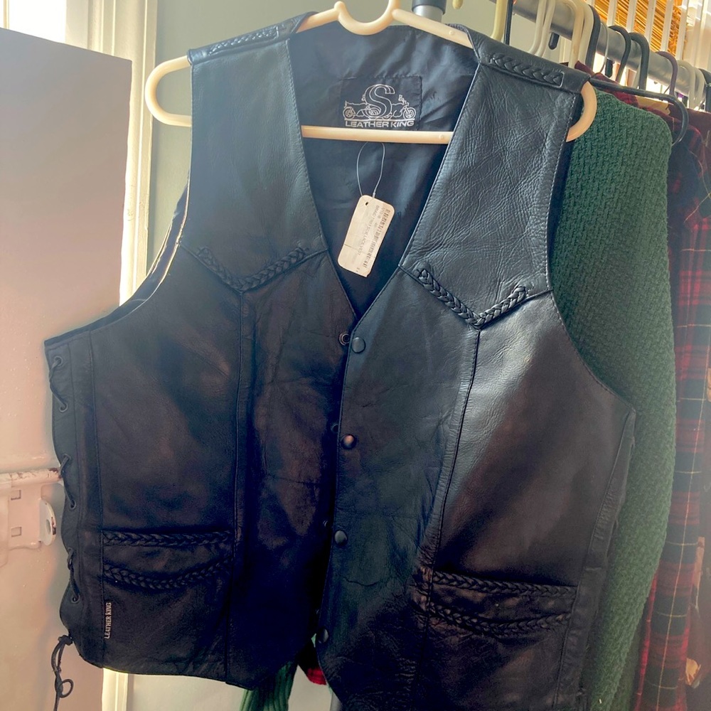 Leather Kings Unisex black Leather Vest M-L